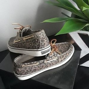 Leopard print deck shoes